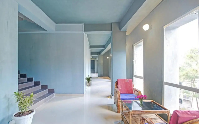 Oyo Flagship 806580 Hotel Inrisa
