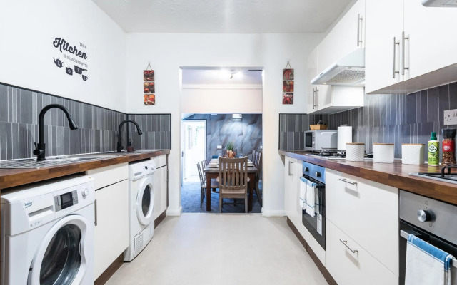 Favour Spacious Inn By Jesouth