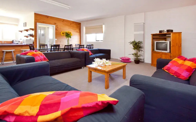 Bayplay Apartments & Group Retreat - Portsea