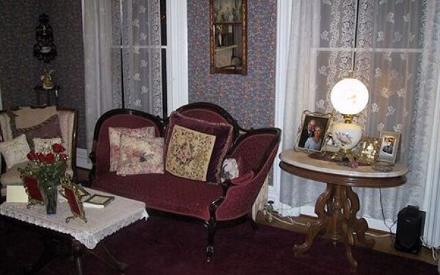 Bellinger Rose Bed & Breakfast