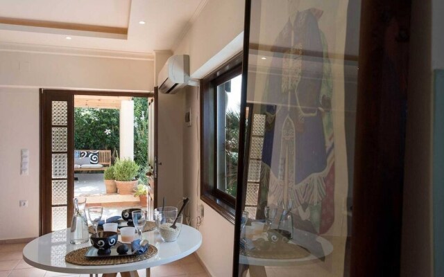 Luxury Seaview Apartment, 60sec Walk To Beach!