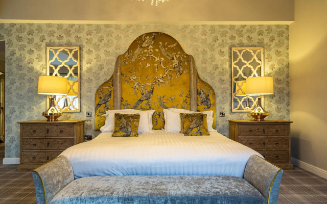 Peak Edge Hotel