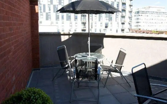 Dreamhouse Apartments Manchester City West