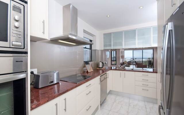 The Summit, Unit 4/25 Tomaree Street