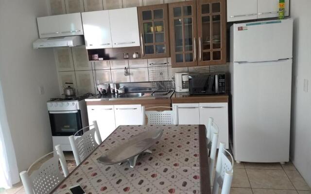 Casa 2 Quartos na Armação