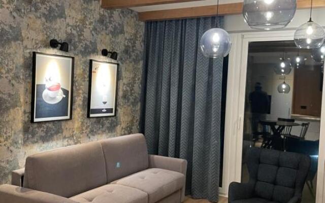 Leonardo 2 z prywatną plażą nad jeziorem Ukiel