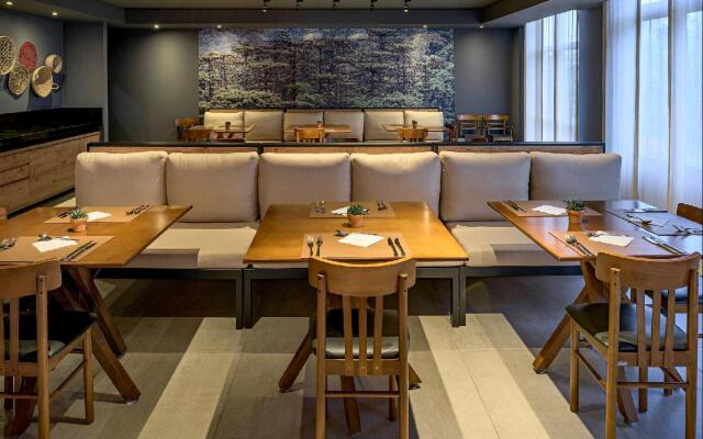 Hotel Cassino Tower Curitiba Aeroporto By Nacional Inn