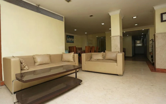 Oyo 23224 Green Park Residency