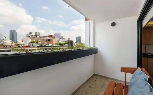 w Stylish Loft w/ Balcony in Colima