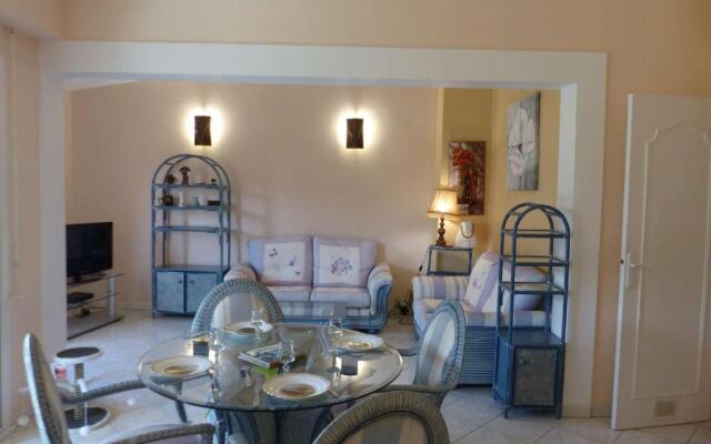 Appartement Le Lavandou, 3 pièces, 4 personnes - FR-1-308-144