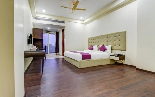 Hotel Mavens Orange Gurgaon