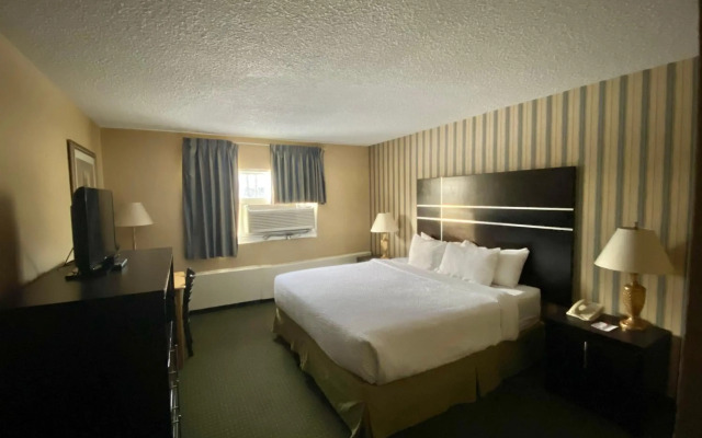 Ramada by Wyndham Whitecourt