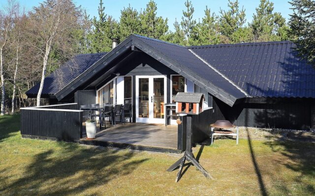 6 Person Holiday Home in Saltum