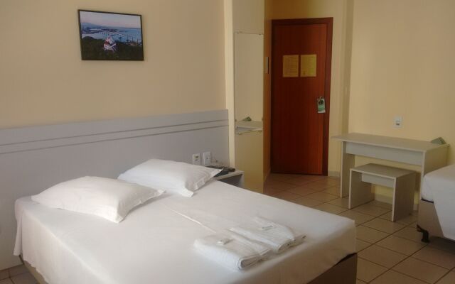 Lord Hotel Camburi