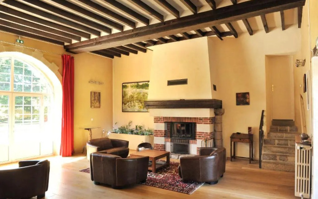 Le Chateau De Vaux