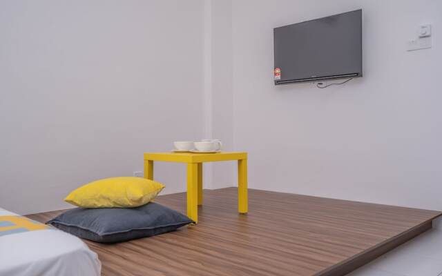 Oyo Home 89574 Studio Imperio