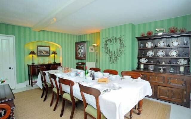 B&B Castleton House