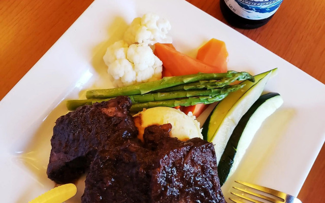 James Bay Inn Hotel & Suites