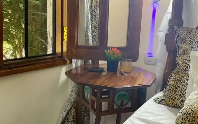 Lux Suites Tembo Court Apartments