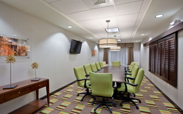 Holiday Inn Express Hotel & Suites Hays by IHG
