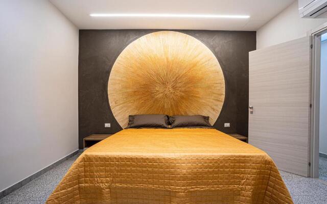 Mola’S Square House