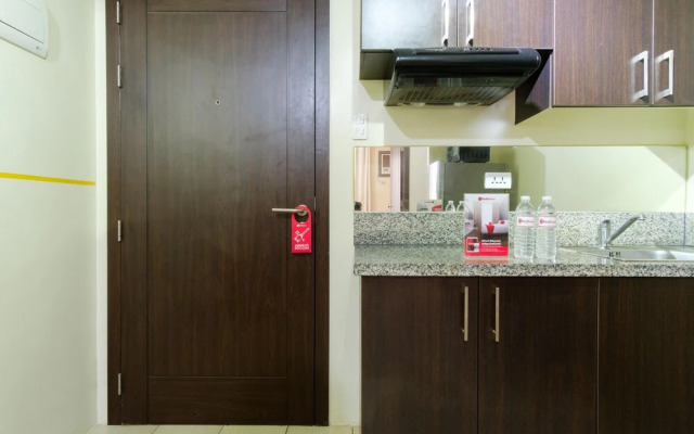 Reddoorz Plus @ Pioneer Woodlands Mandaluyong