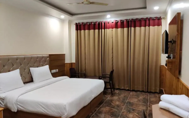 Nomadic Inn