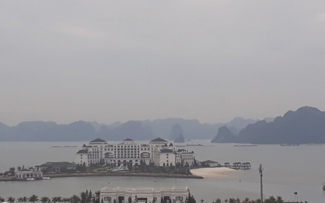 Halong Bay View
