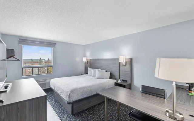 Emerald Hotel & Suites