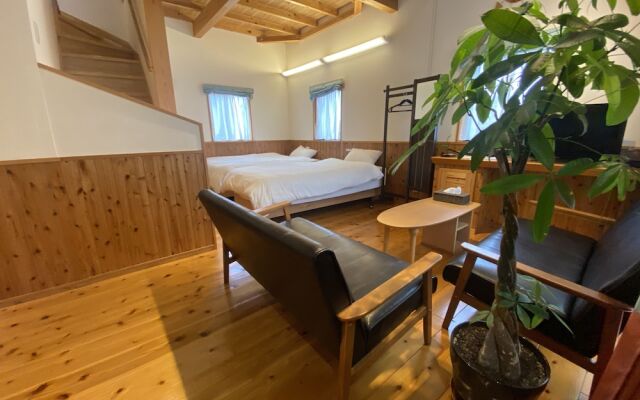 Nakijin Lodge Pensajoya