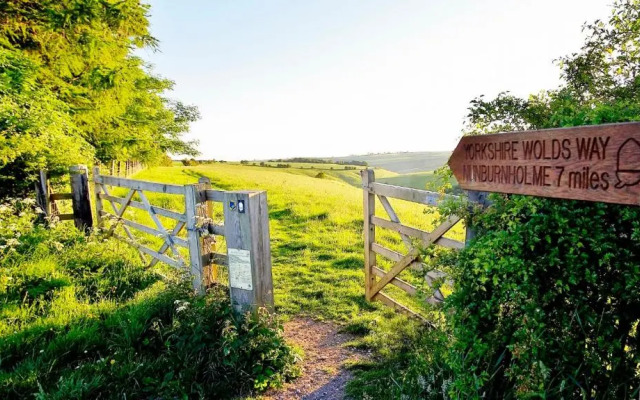 Acorn Glade Glamping