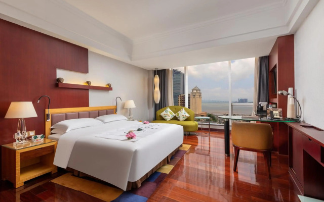 Zhuhai Charming Holiday Hotel
