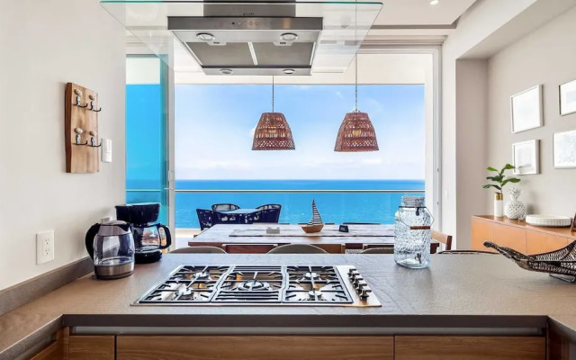 Panoramic Hot Tub Oceanview Luxury 4BR Penthouse