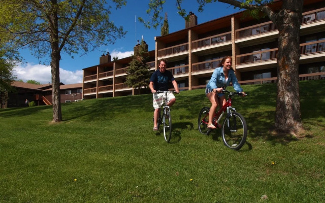 Elkhorn Resort, Spa, & Conference Centre