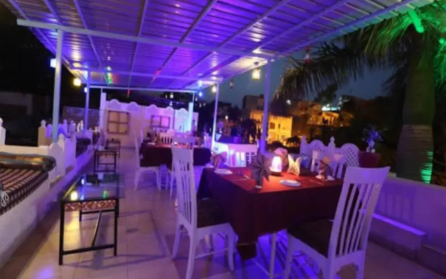 Natural Lake View Hotel