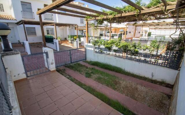 ADOSADO con jardin y piscina PALM BEACH 102 ALBERT VILLAS