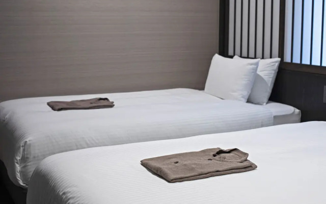 Hotel Ninja Black