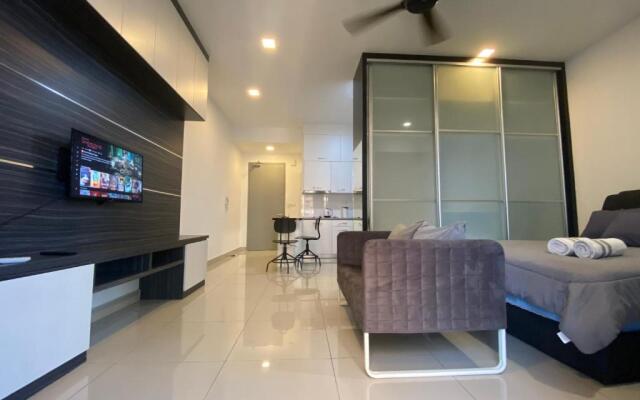 Exclusive Studio in Cyberjaya {Pool View}
