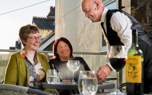 The Ravensworth Hotel