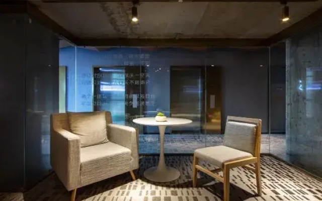 Abisous Hotel(Kunming Tongde Plaza)