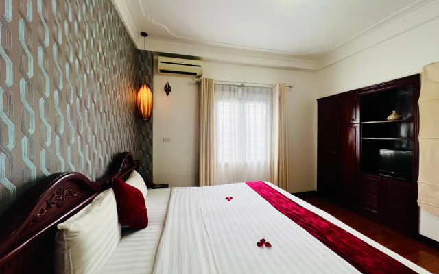 Hanoi Golden Moon Hotel