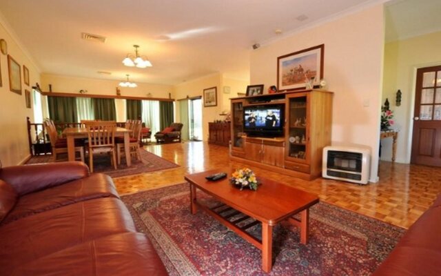 Homestead Bed and Breakfast