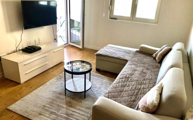 M & A Apartment Bar A 29