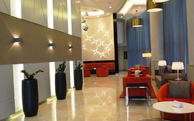 Majestic Arjaan by Rotana Hotel