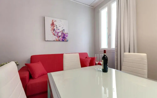 Elegant Suite located near Central Station of Florence