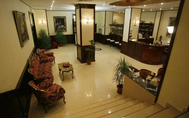 Hotel Capitol