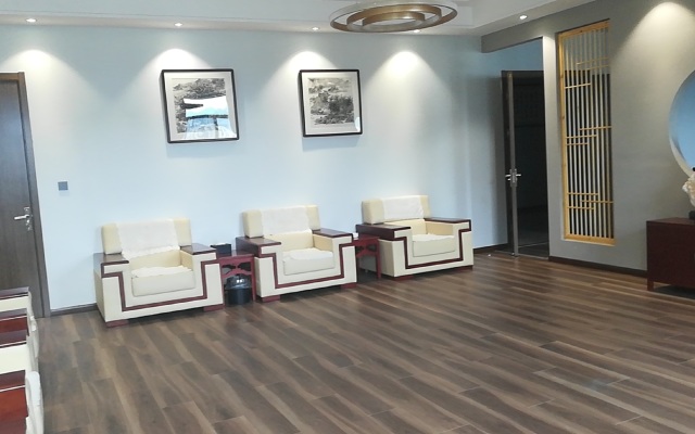 Floral Hotel · Shitai Xishuiwan bathing pool Home Hotel(bathing pool Xiquan Resort)