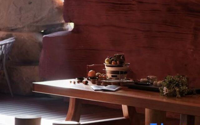 Wuyi Huakaishengdu Hot Spring Resort Hotel