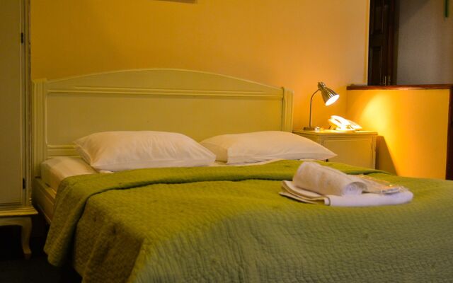 Madera Hotel