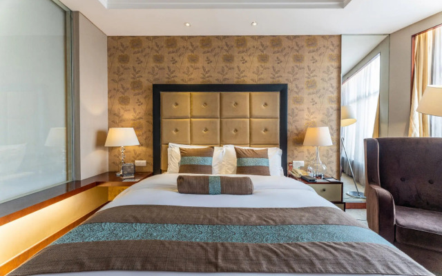 XinHua JianGuo Hotel